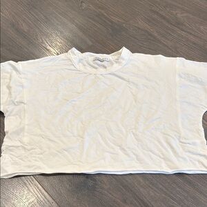 Hugoome White Cropped T-Shirt size medium 5:10